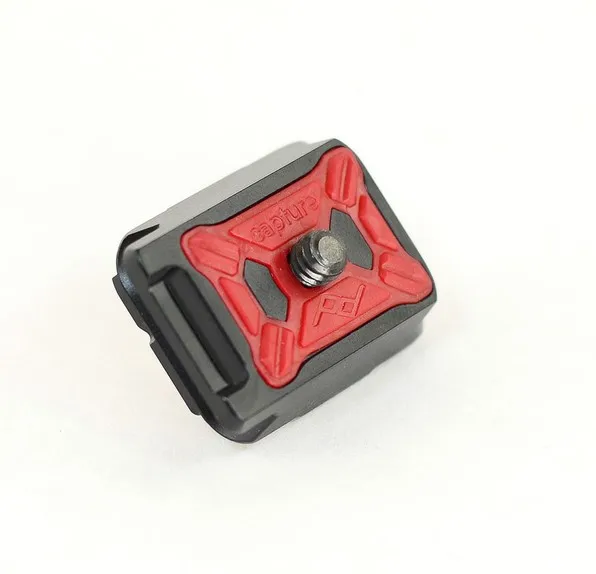 

Peak Design MICRO PLATE Compatible Quick-Release Plate for Capture Pro