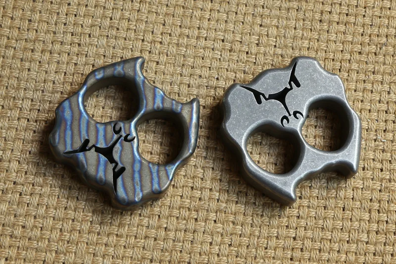 

DICORIA Bully dog double ring TC4 Titanium punch daggers outdoor Buckle EDC Survival Knuck knuckles Multi tools