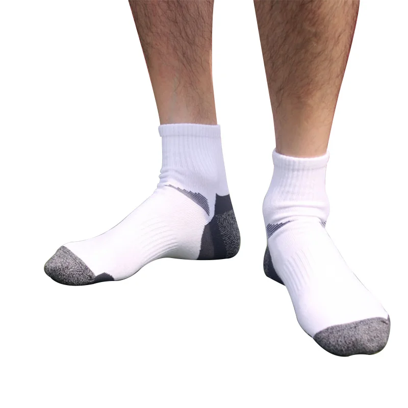 6Stitching Color Men's Socks Middle Tube Breathable Sport Socks for BasketballClimbing Hiking Anti-Bacterial Deodorant Male Socks