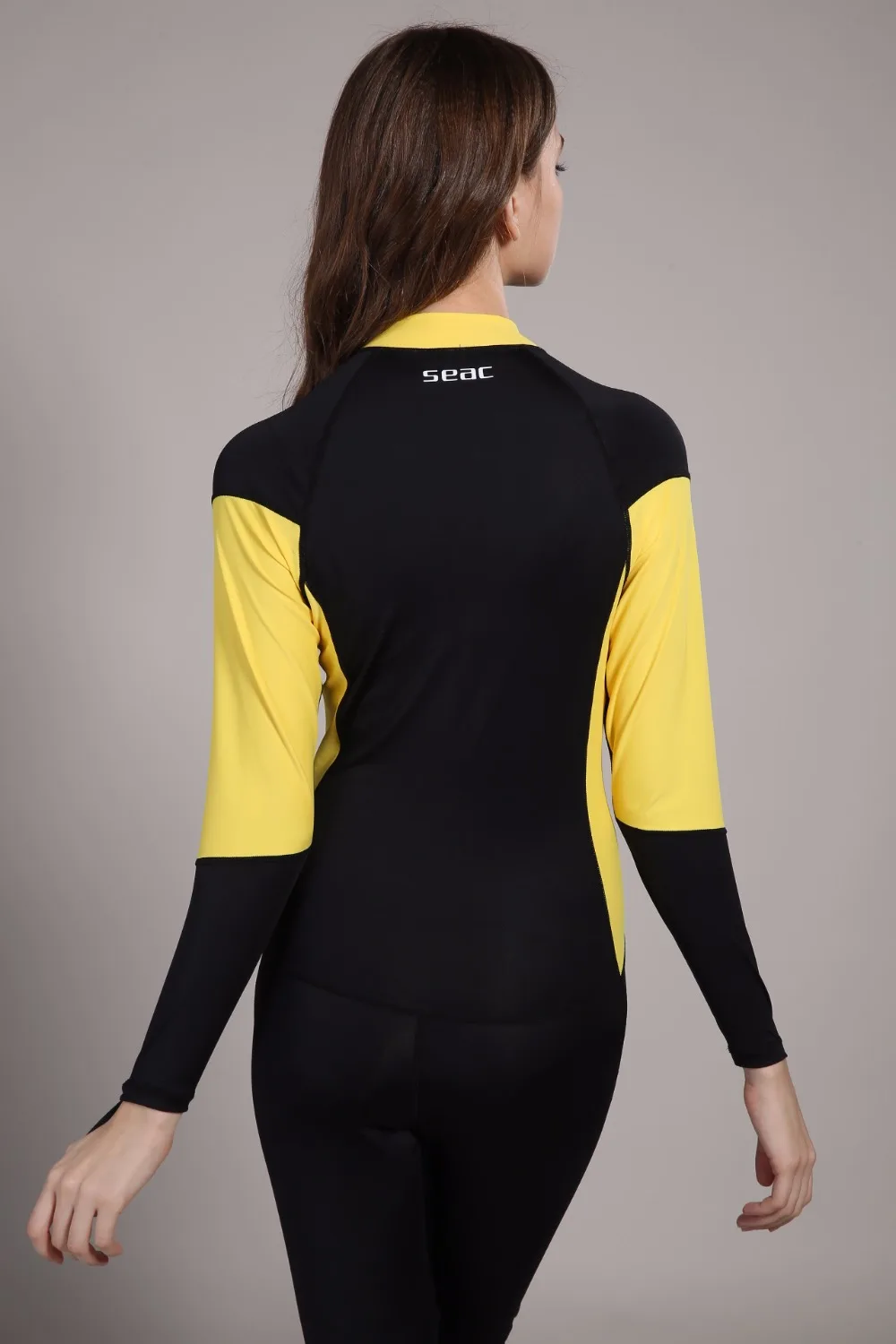 107A3526