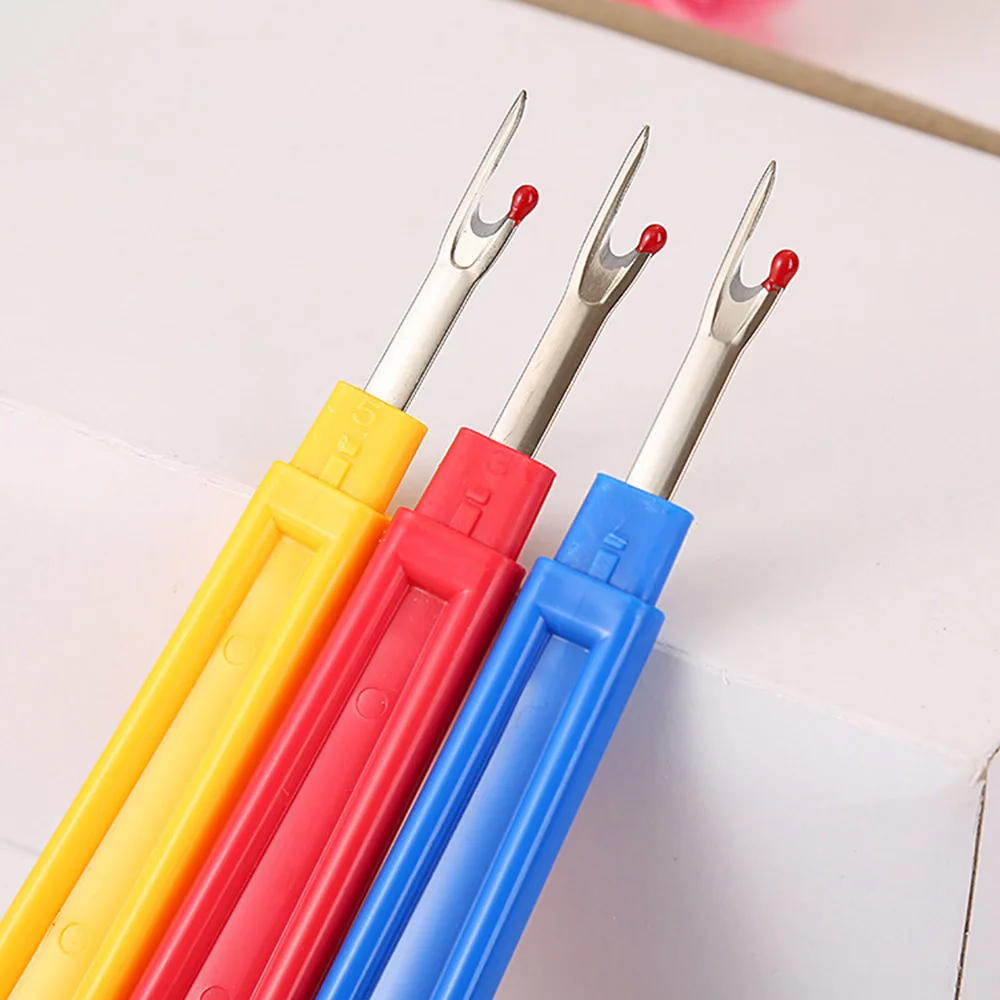 

4pcs/set Plastic Handle Craft Thread Cutter Seam Ripper Stitch Unpicker Take Out Stitches Device Cross-Stitch Sewing Tools