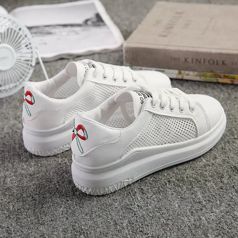 

2019 Ladies Flat Shoes Summer Women's Shoes Designer Comfortable Breathable Fashion Casual Sports Shoes Mesh Material White