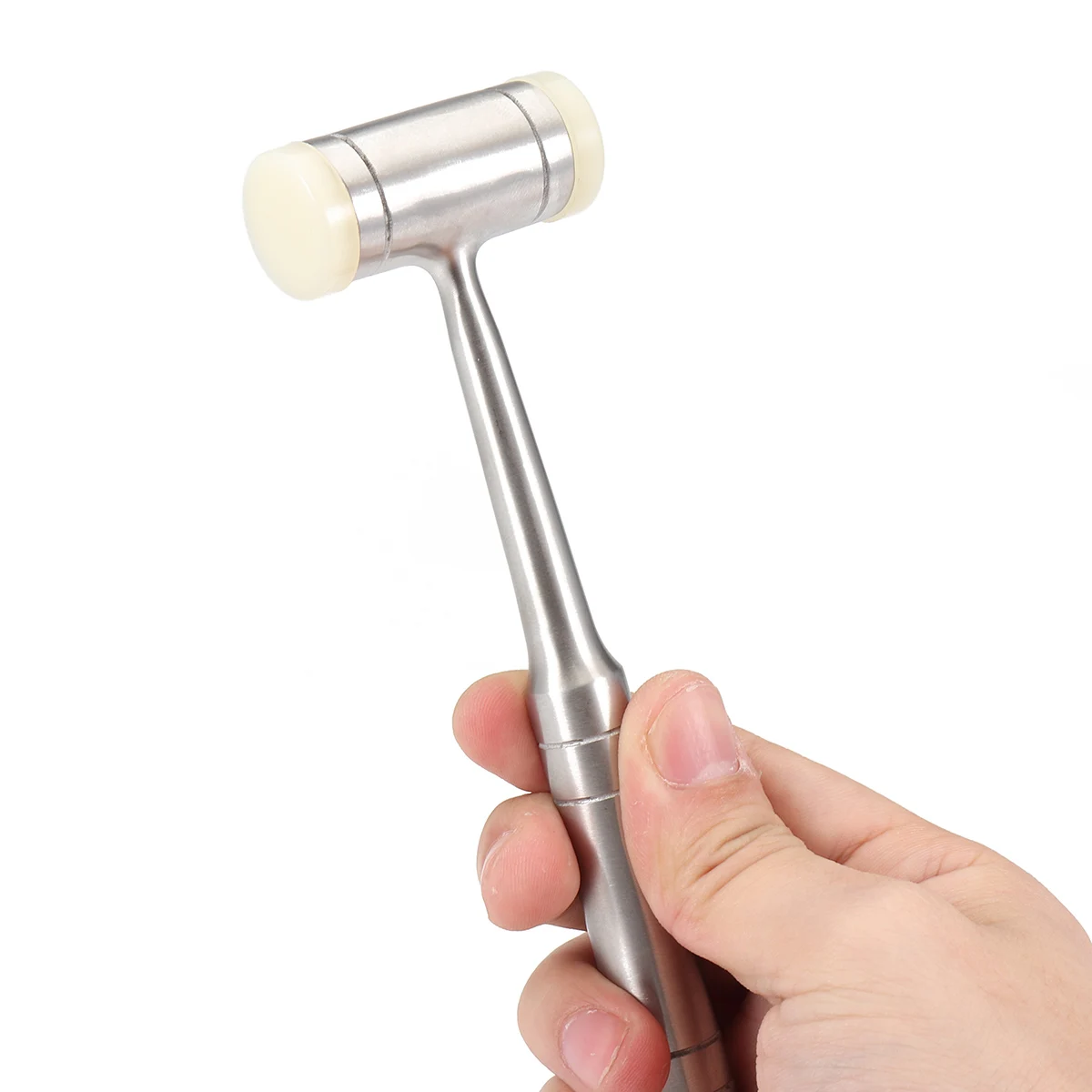 кости молотка. старинная киянка. молотки слесарные. молоточки стоматологические инструменты. стамеска и молоток.