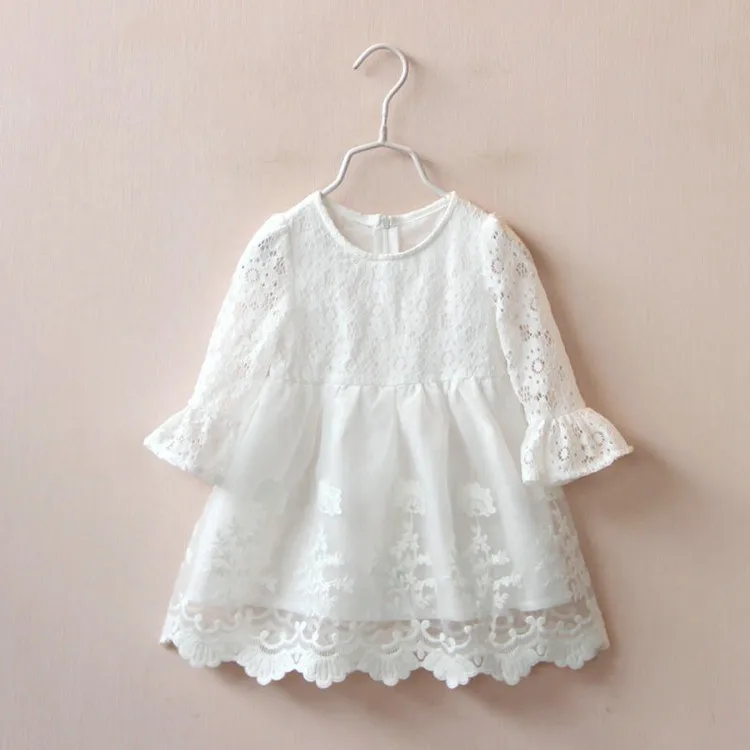 

2018 new girl hollow lace embroidered white dress baby cute sweet temperament princess dress tide