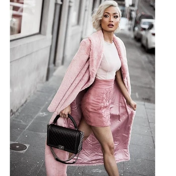 

2019 New Arrival Pink Faux Fur Long Sleeve Button V Neck Women Autumn Winter Coat Long Fashion Celebrity Casaul Coats Festa