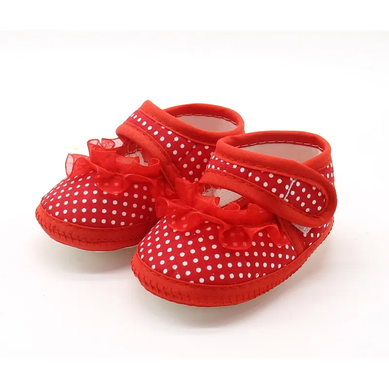 Обувь для малышей, кружевной комбинезон для новорожденных мальчиков и девочек; комплекты; с узором в горошек детские ботинки мокасины новорожденных девочек пинетки для новорожденных