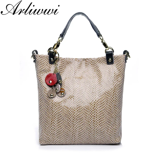 Arliwwi Graceful Embossed Real Leather Shoulder Bags Snake Pattern Arliwwi Graceful Embossed Real Leather Shoulder Bags Snake Pattern Tote Handbags With Elegant Tassel B2913