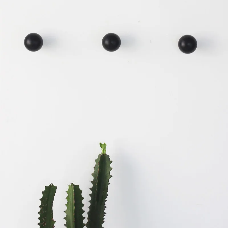 Wooden coat rack plus balls creative design minimalist Scandinavian style wooden hook load-bearing screws Get wild