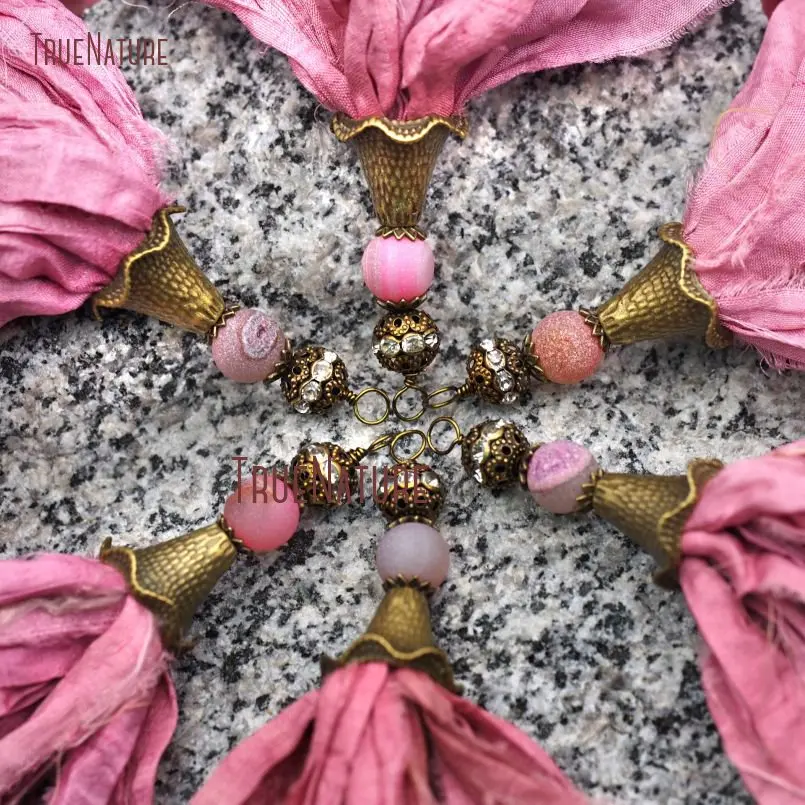 20171206-PM9044- Cerise Pink Sari Silk Tassel Pendant Boho Chic  Antique Bronze Color Plated_6