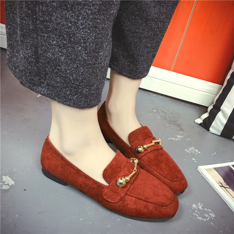 flat shoes with chain