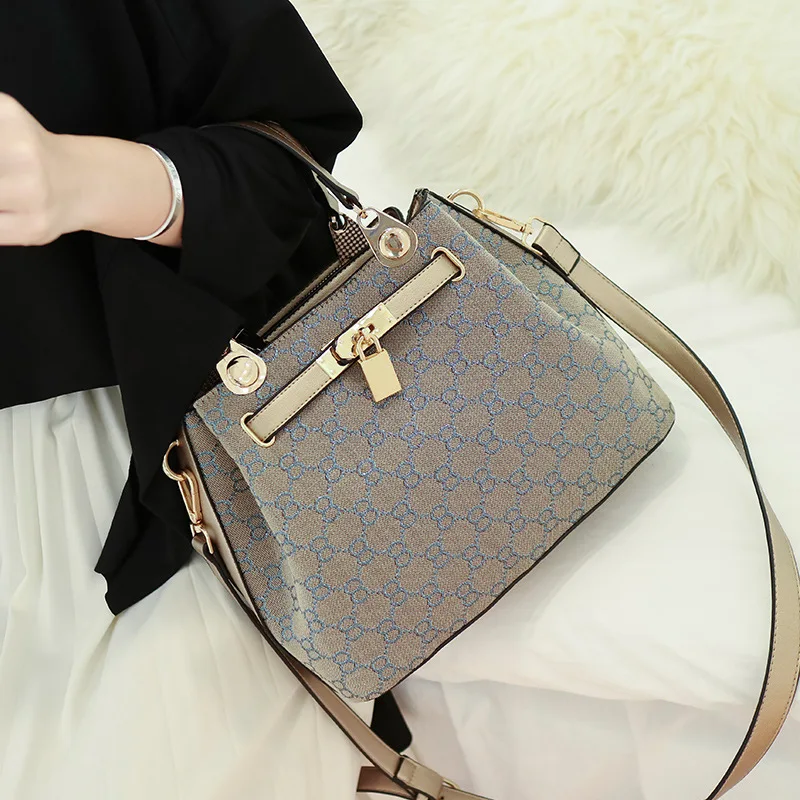 2019 جديد المرأة الأزياء حقيبة قماش الإناث الهندسة دلو حقيبة الأعلى مقبض يوم براثن عارضة الطباعة الكتف Crossbody أكياس 2019 جديد المرأة الأزياء حقيبة قماش الإناث الهندسة دلو حقيبة الأعلى مقبض يوم براثن عارضة الطباعة الكتف Crossbody أكياس