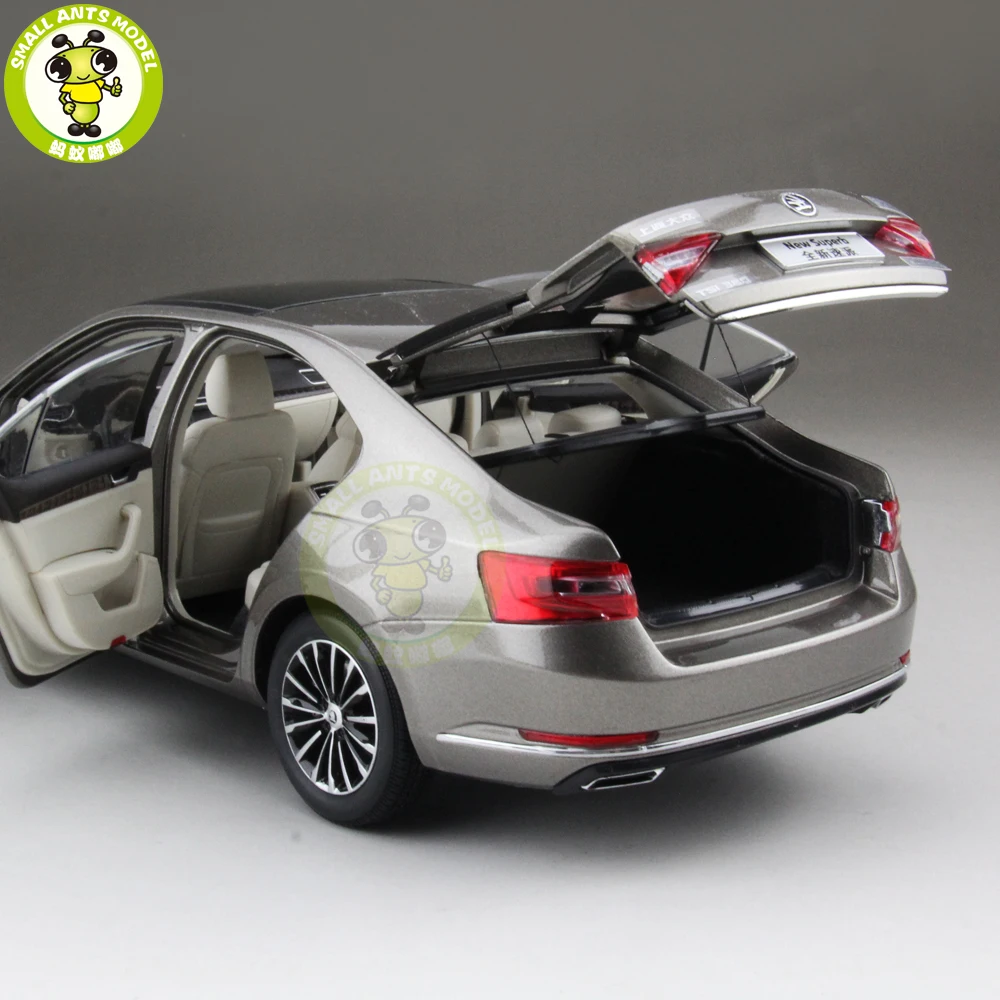 1/18 Skoda SUPERB литой металл модель автомобиля игрушка день рождения девочки мальчика подарок золотой цвет