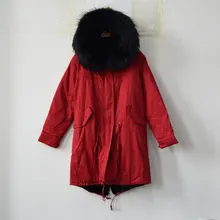 Новое поступление, красная наружная хлопковая ткань, длинная Стильная черная куртка с подкладкой из искусственного меха, с большим черным воротником из енота