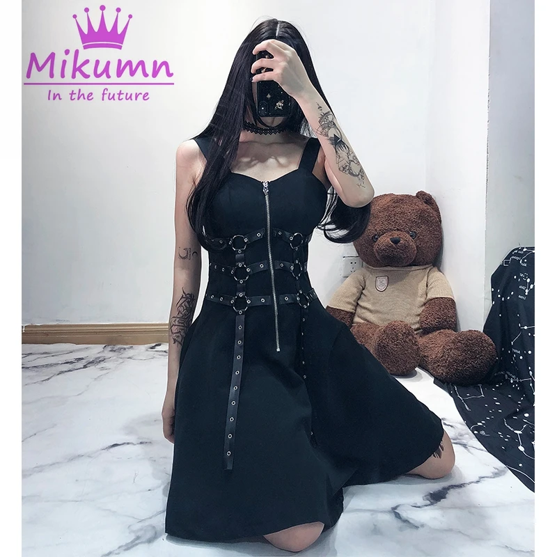 

Harajuku Vintage Gothic Dress Punk Metal Chain Zipper Spaghetti Strap Party Mini Dress 2019 Women Sexy Sleeveless Dress Vestidos