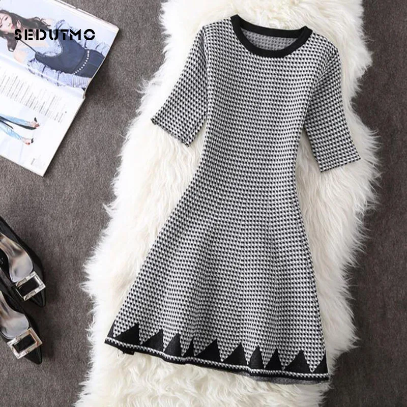 

SEDUTMO 2018 Autumn Sexy Plaid Dress Women Tunic Knitting Dresses Winter Vintage Black Fashion Short Sleeve Party Dress ED349