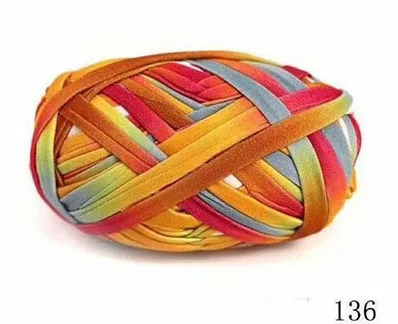 100 г/шар красочная пряжа для вязания ковров коврик Diy сумка для хранения сумки ткань большая ткань крючком причудливая пряжа - Цвет: 136