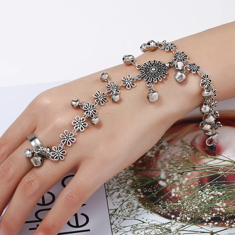 

Gypsy Fashion Women Slave Hand Bracelet Antique Silver Flower Small Bells Tassel Bracelets Chain Indian Turkish Costume Jewelry