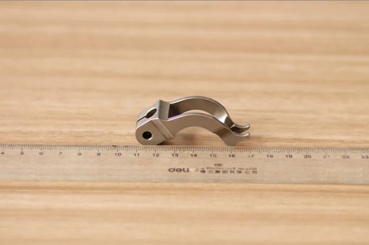 

Durkopp Adler INDUSTRIAL SEWING MACHINE bilateral Presser foot for Durkopp Adler 204-370 205-370