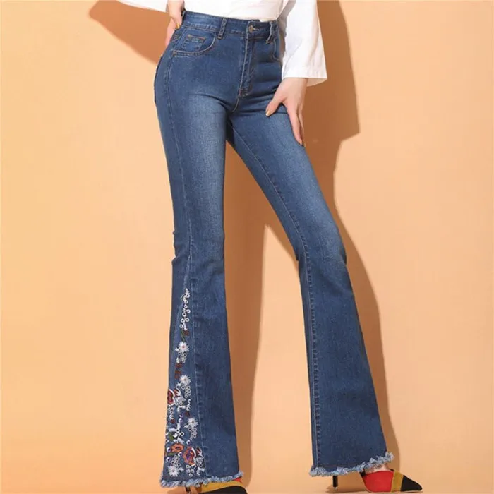 Женские джинсы расклешенные джинсы с кроем для женщин вышитые высокая стрейч женские расклешенные брюки деним Дамы Цветы Джинсы с