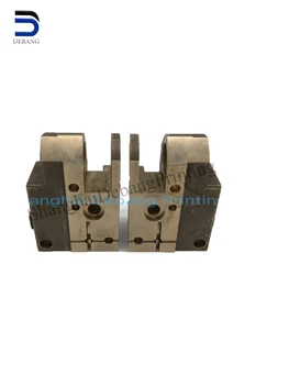 

A pair C5.072.201 C5.072.202 for SM102 CD102 printing machine