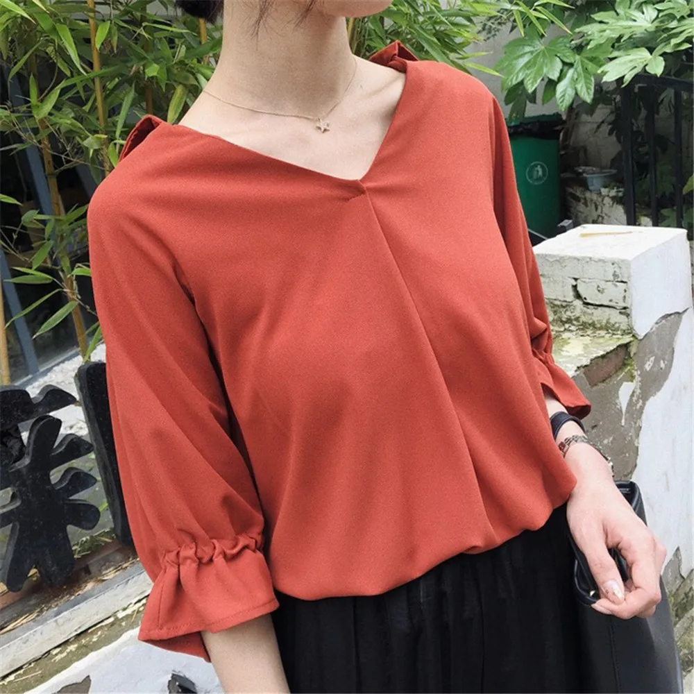 High quality Casual Chiffon V-neck Loose Shirt Office Wear 2018 White Women Blouse Shirt Half Batwing Sleeve Summer Elegant top (2)