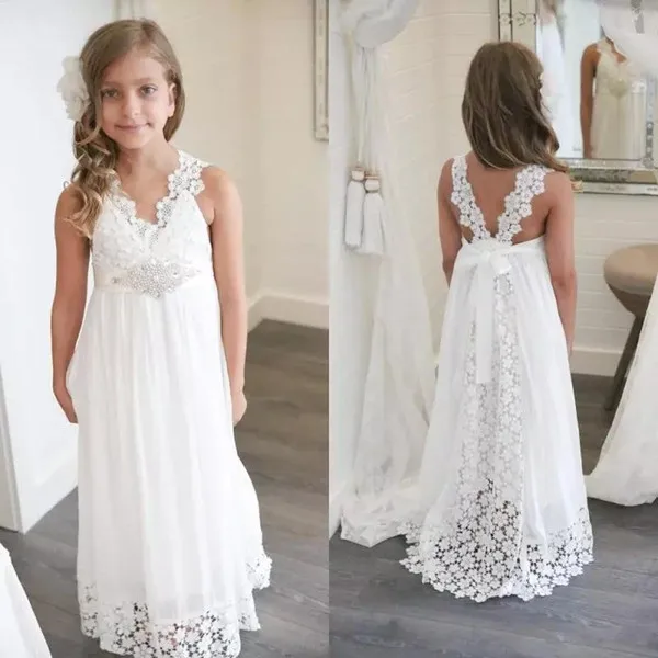 2018 New Arrival Boho Flower Girl Dresses for Weddings Cheap V Neck A Line Pretty Lace and Chiffon Little Girls Beach Wedding Dresses