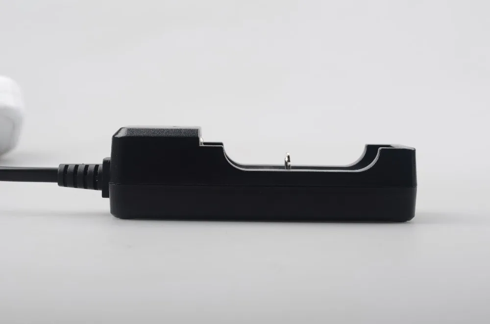 26650 charger 12