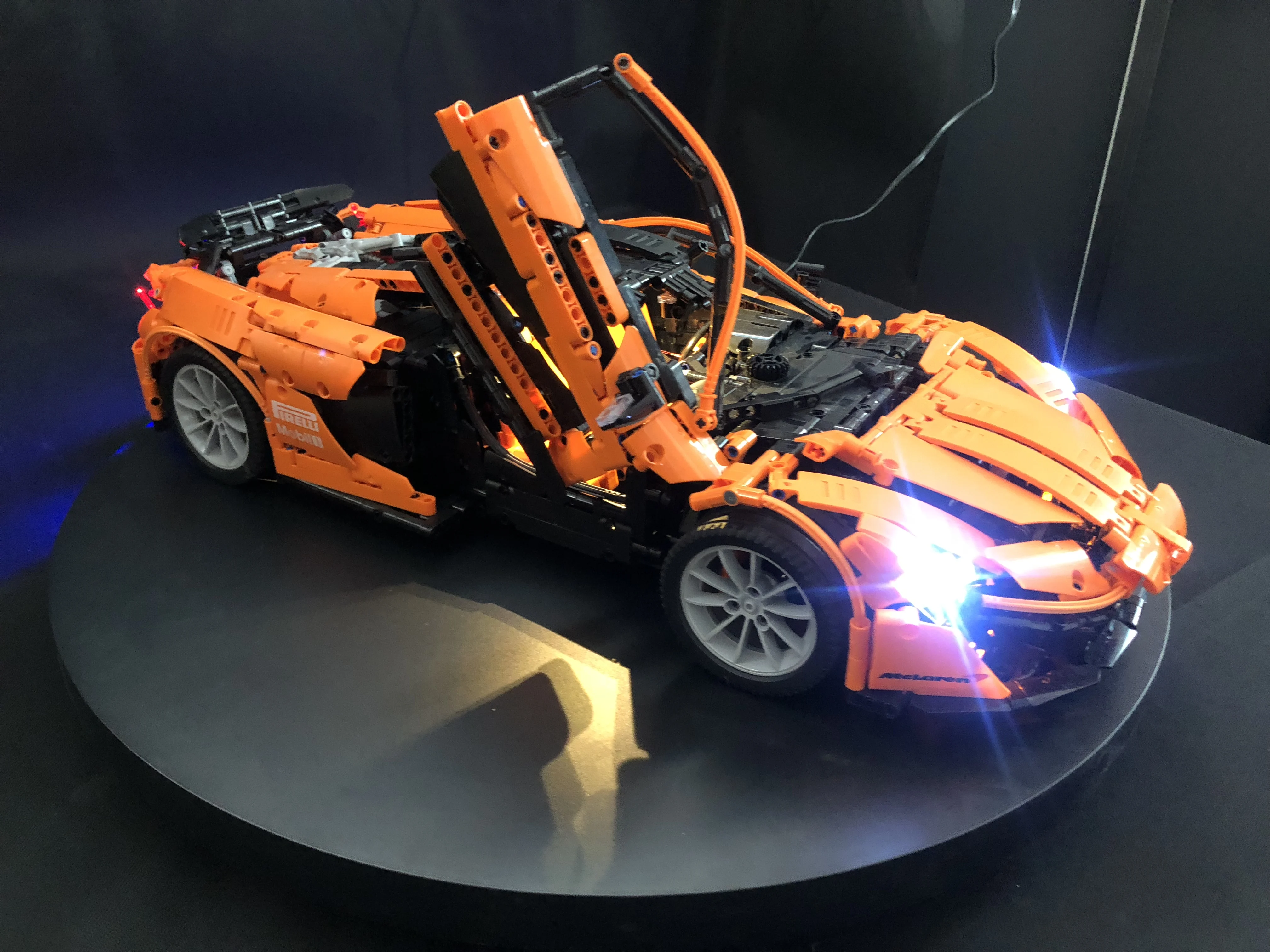 

McLaren P1 hypercar 1:8 MOC DIY Led Light Set Compatible Iegoset 16915 20087 technic Creator Building Blocks Toys Gifts