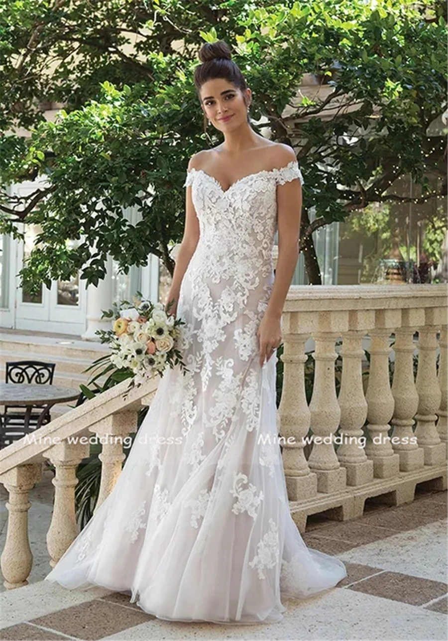 Off-the-Shoulder-A-Line-Wedding-Gown-Champagne-with-Iovry-Lace-Applique-Button-Back-Bridal-Gowns (3)