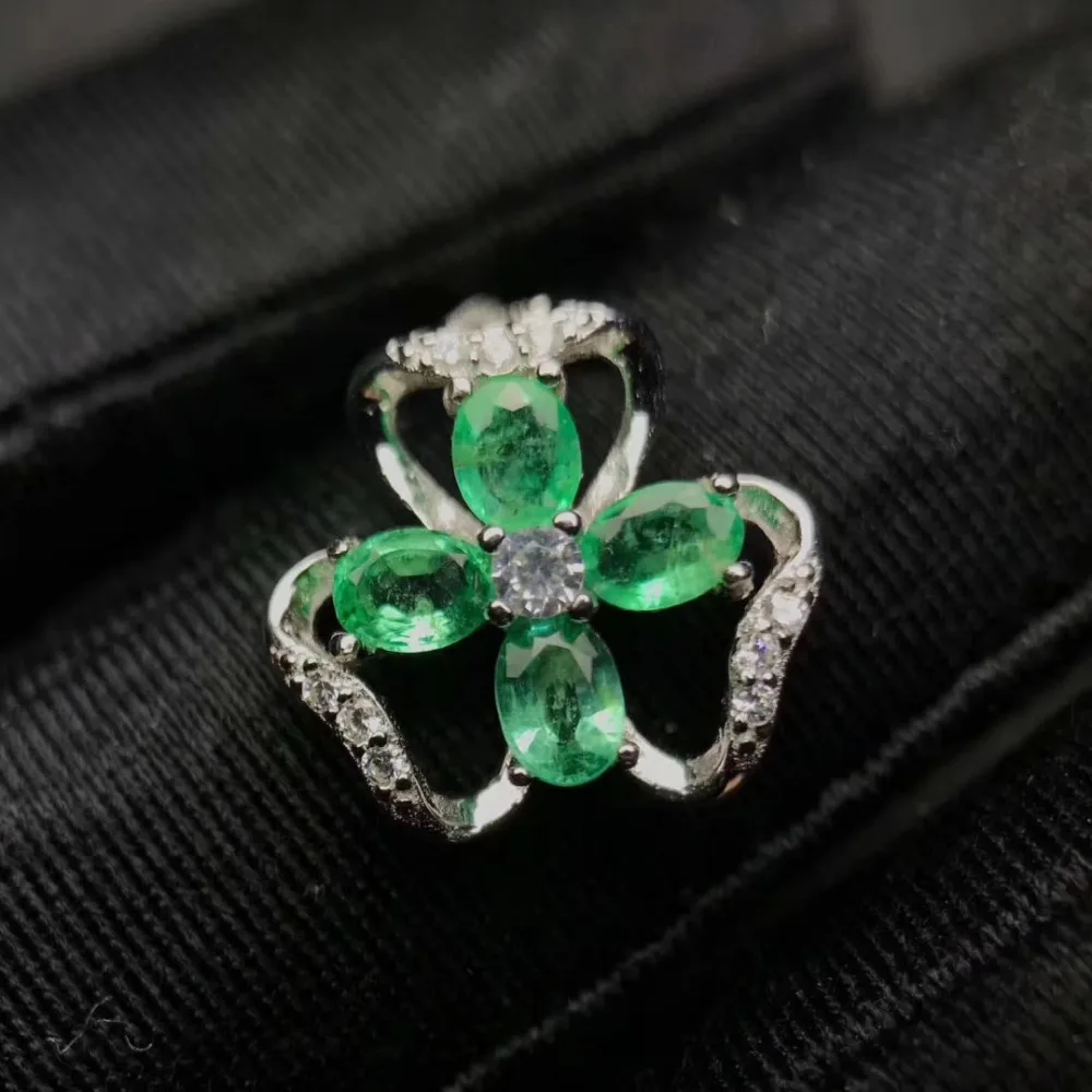

natural green emerald gem Pendant natural gemstone pendant necklace S925 silver Fashion lovely Clover Flower girl gift jewelery