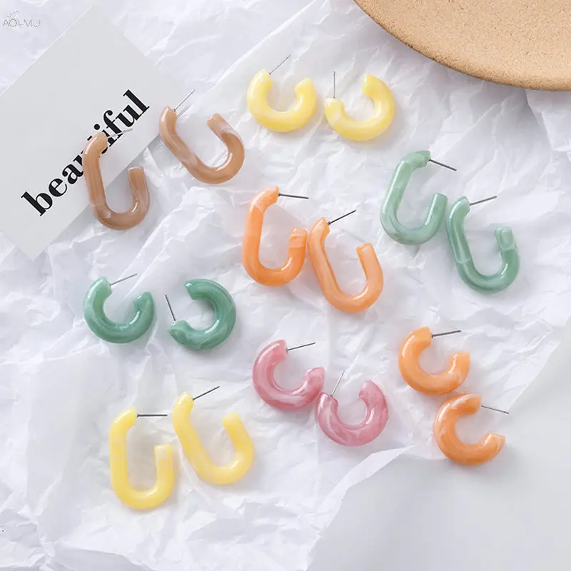 

AOMU Korean Earrings 2019 Women Colorful Acrylic Drop Dangle Earrings Fashion Geometric C Shape Earrings Party Jewelry Wholesale