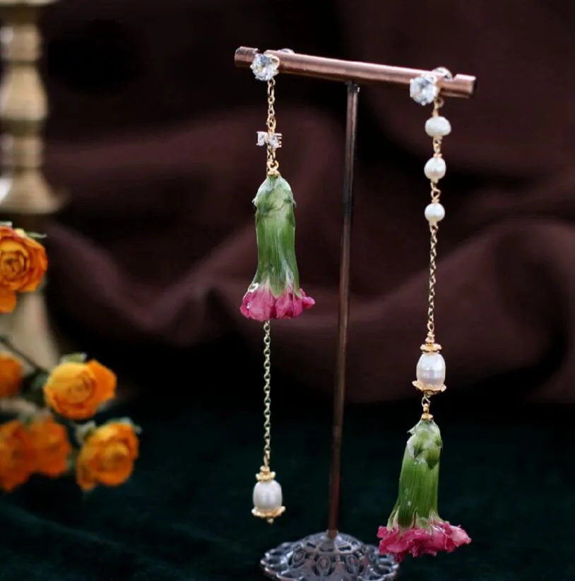 

CSxjd Luxury Fashion Charm Jewelry Carnation dried flowers Natural pearl Earrings Accessories for women