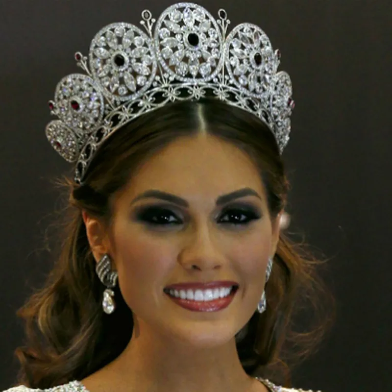 missunivers2013-venezuela-gabrielaisler