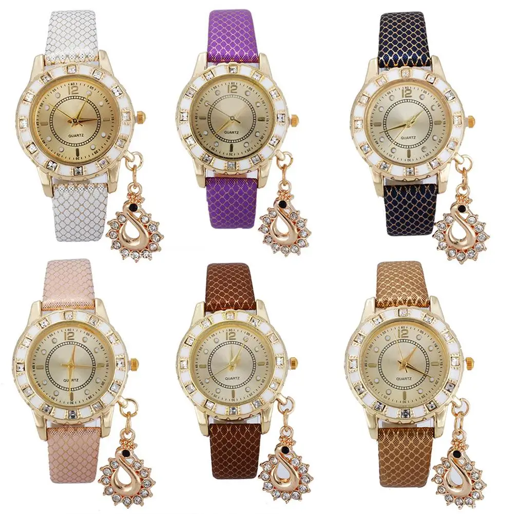 

Wonderful Women Round Dial Faux Leather Strap Snake Pattern Analog Quartz Wrist Watch