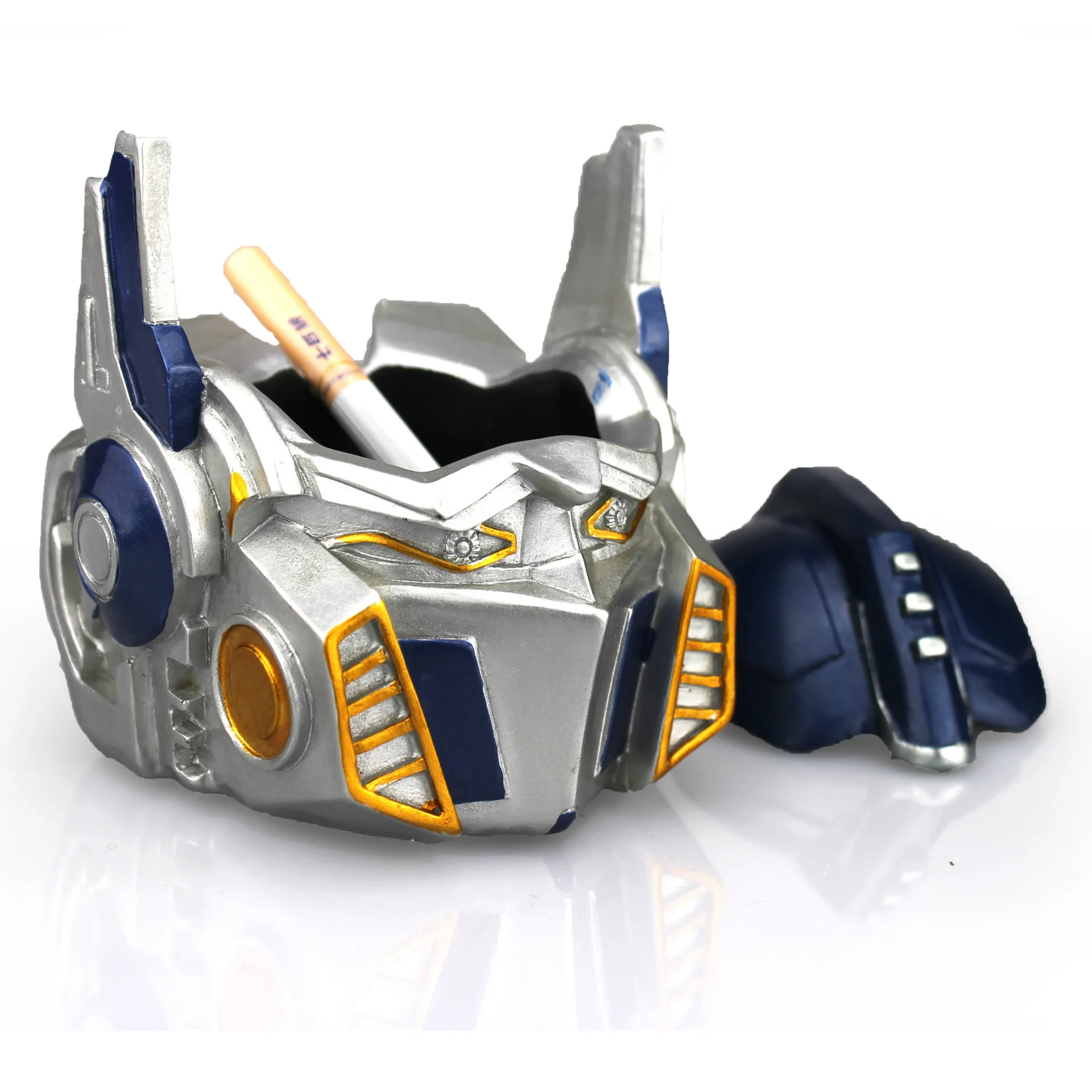 Modern Creative Ashtrays Gadget hookah Covered Custom Car Ashtray Optimus prime Smoking