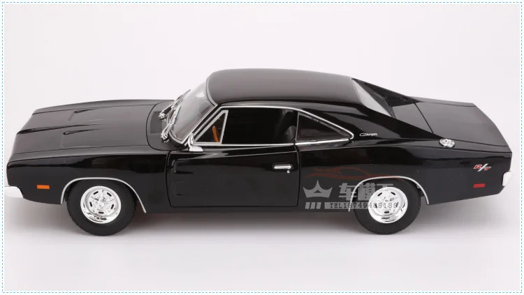 1:18 весы для Dodge Challenger, модель спортивного автомобиля, имитация сплава, Игрушечная модель автомобиля с рулевым колесом, управление передним колесом, Рулевое управление