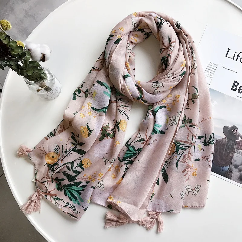 

2019 Fashion Cotton Daisy Tassel Scarves And Shawl Beautiful Floral Foulard Tassel Wrap Scarf Hijab Muffler Free Shipping