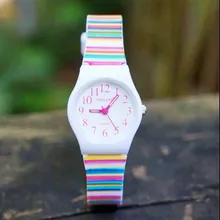 Уиллис мини Для женщин красочный полосатый принт аналоговые кварцевые часы с Пластик ремень Для женщин платье часы 0150 10 шт./лот