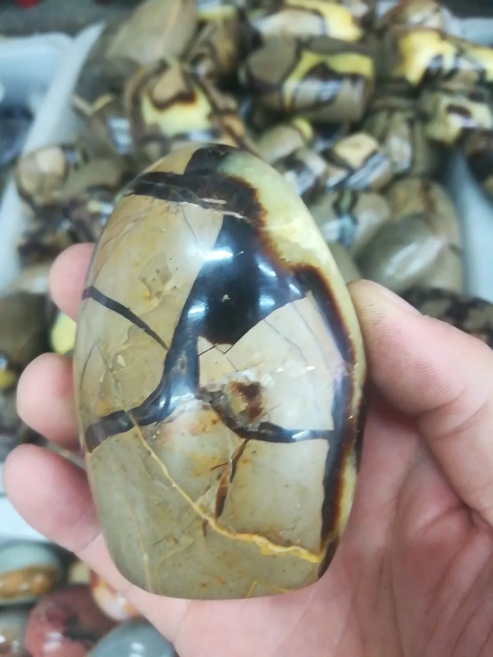 Природный кристалл минеральная в виде черепахи со стразами пластрон энергии исцеления