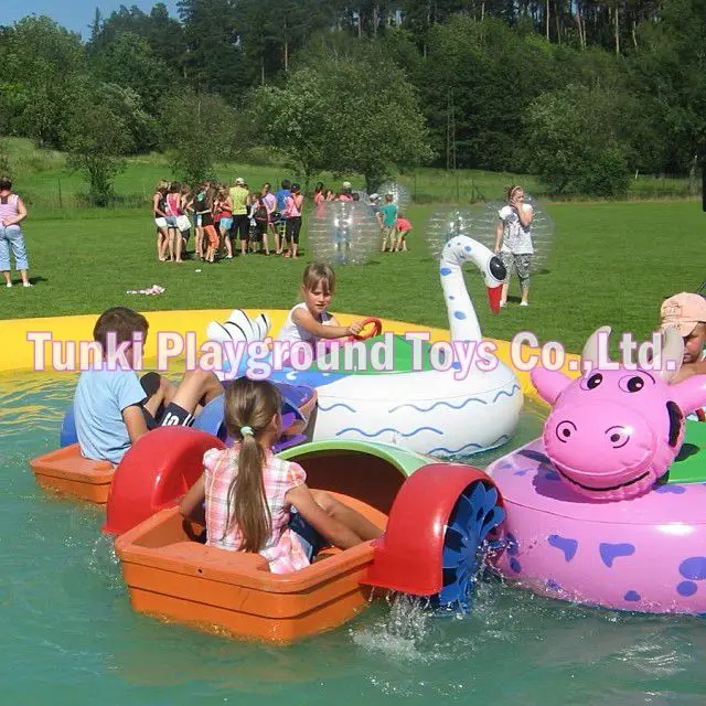 

engineering plastic battery operated inflatable circle time water bumper boat