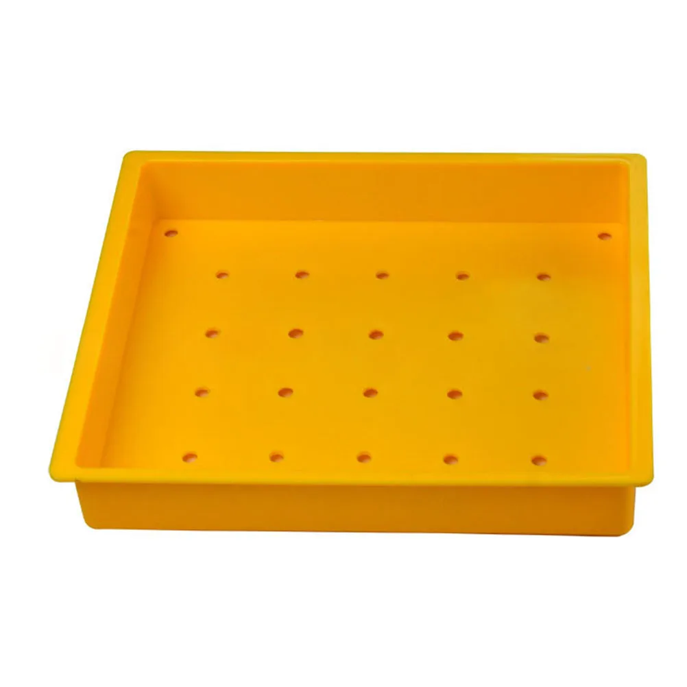 

Golf Tee Ball Box Golf Practice Field Supplies Golf ABS Plastic Ball Box1