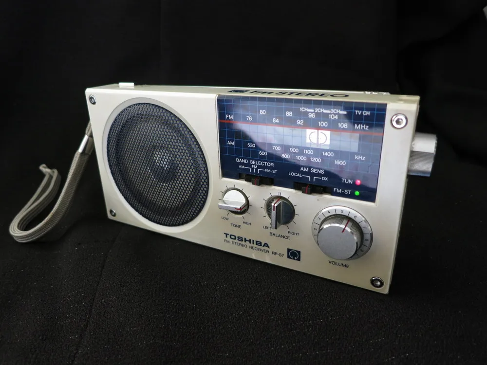 ToshibaTOSHIBARPS7stereoAdvancedRadio.jpg