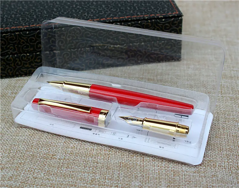 Стиль доступный двойной перьевая ручка набор Iraurita ручка хороший подарок чернильная ручка для друга - Цвет: Красный
