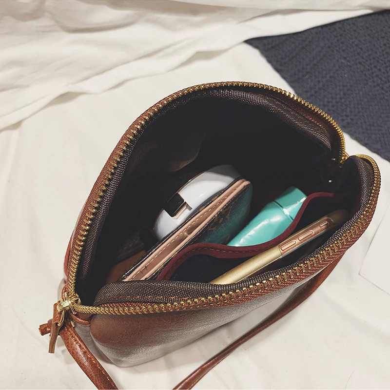 2018 Hot Small Shell Crossbody Bags for Women New Simple Casual Mini Brown Messenger Bag for Girls Flap PU Leather Shoulder BagsIMG_4612