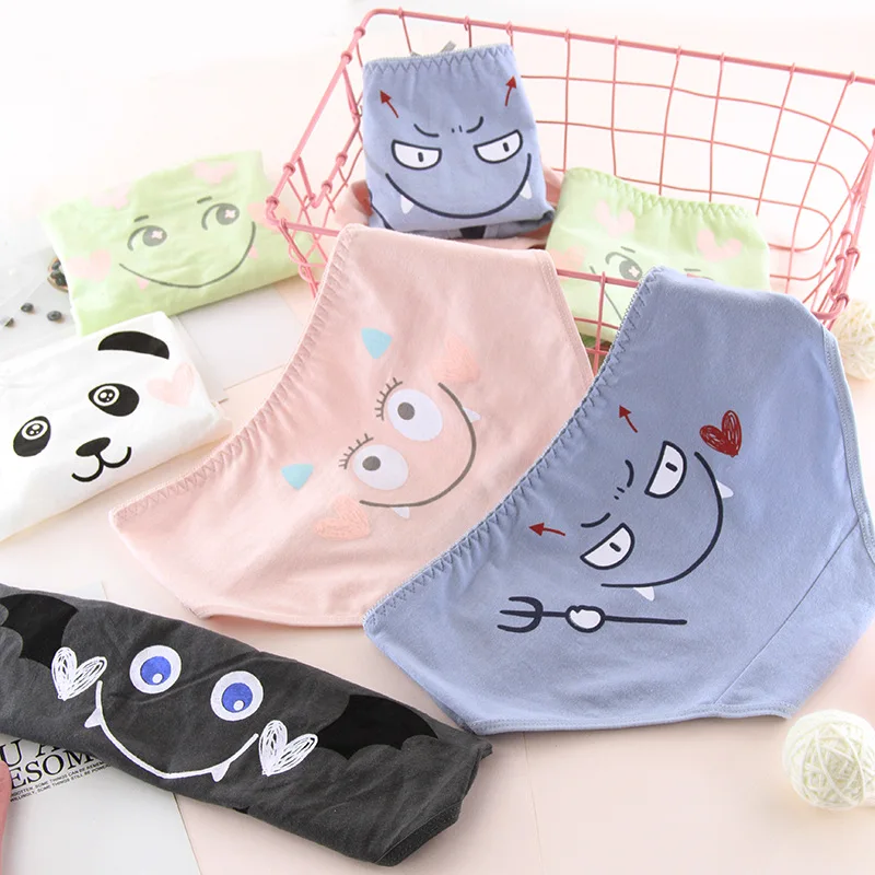 

SP&CITY Cute Emoji Cartoon Underwear Women Panda Seamless Cotton Panties Soft Breathable Girls Physiological Briefs Lingerie