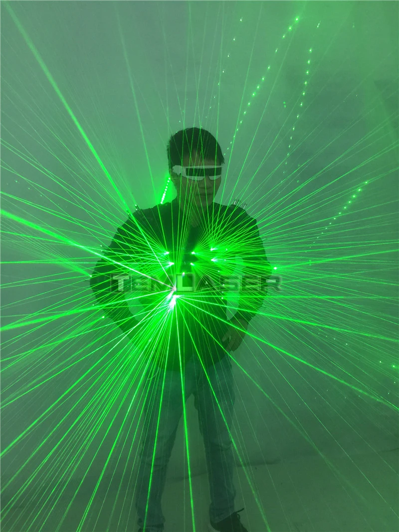 D02