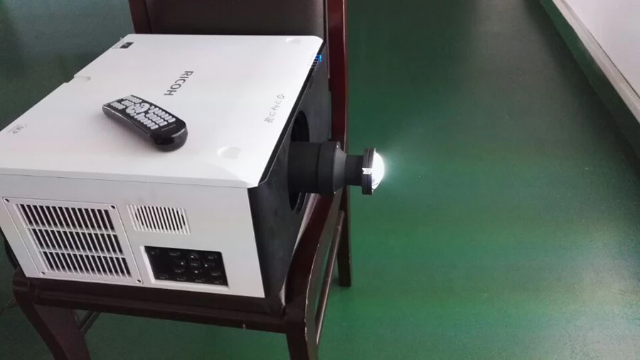 Optional Lens for Brand Large Venue Projectors (18)