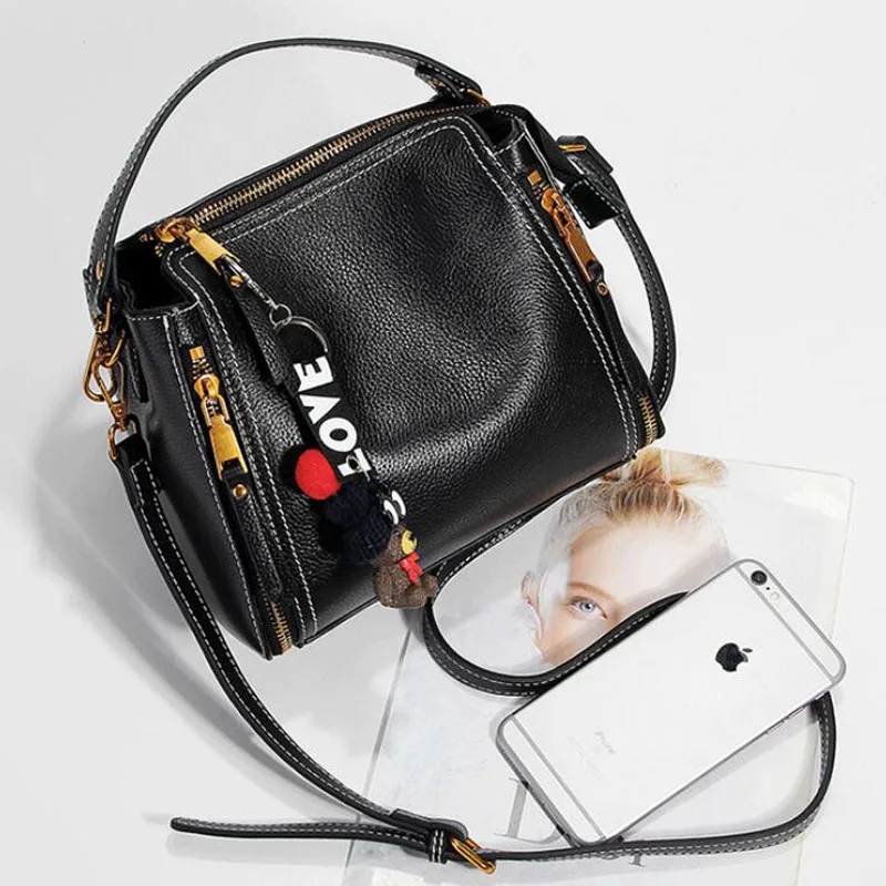 

Women's bag 2019 new leather mini tide Korean fashion Leisure handbag shoulder Messenger bag Large style and Small style