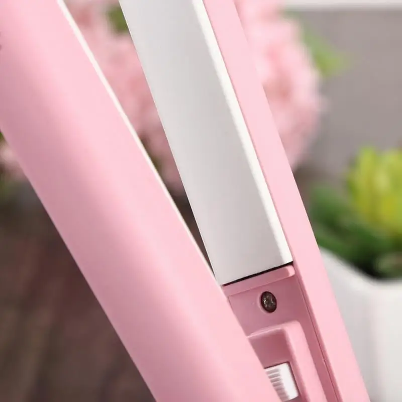 

Us Plug New Mini Straight Hair Iron Hair Flat Iron Curls Salon Styling Tools Fast Straight Hair Straightening Dual-Use Bangs C