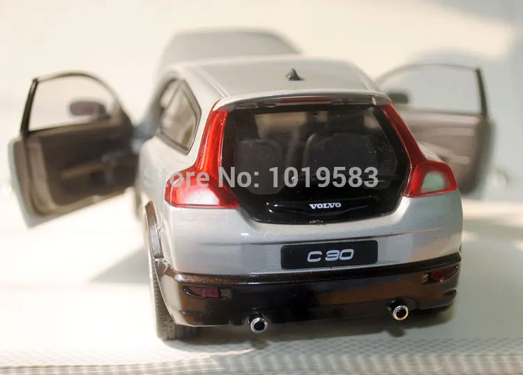 WELLY 1/24 масштабная модель автомобиля игрушки VOLVO C30 литая металлическая модель автомобиля игрушка для подарка/детей/коллекции